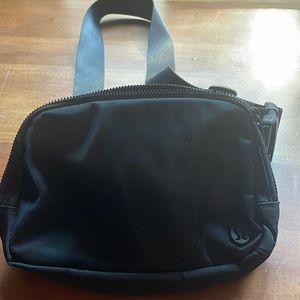 Lululemon NWOT Fanny bag black. Original Price $38